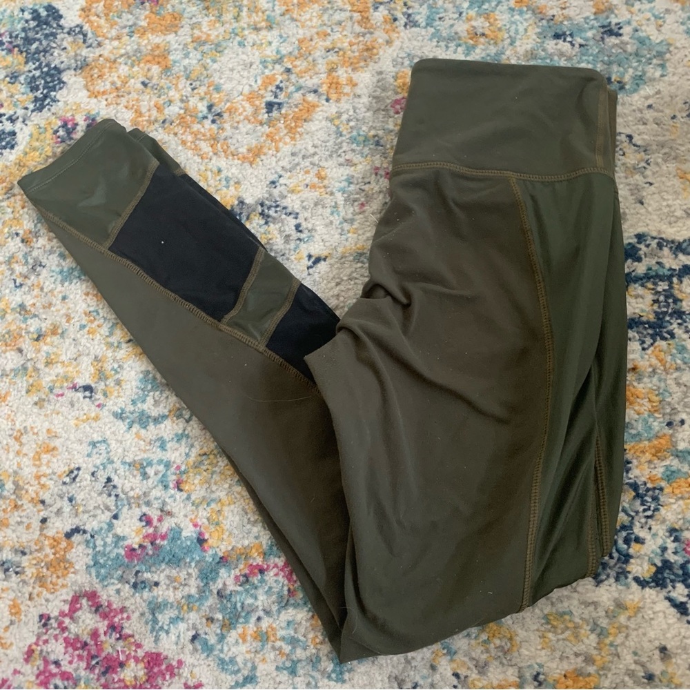 Athleta | hunter green mesh leggings M